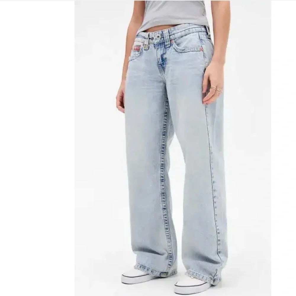 BDG Urban Outfitters | Kayla Low-Rise Wide-Leg Jeans | US24 | NWT - Picture 2 of 3